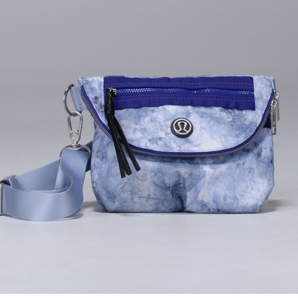 lululemon athletica Festival Crossbody Bag